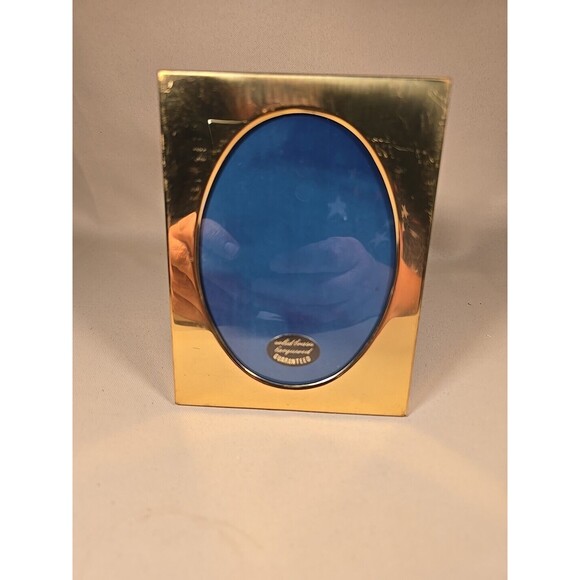 Solid Brass Rectangle Frame Lacquered 4x5 With Oval Opening 3x4 102431 - Picture 1 of 11